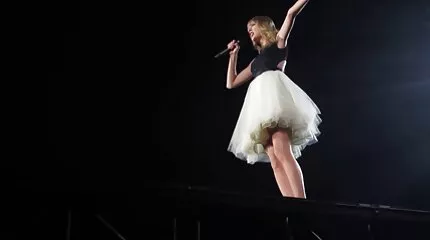 ช่างประปากล้ามเนื้อระยำแม่บ้าน busty วีดีโอ โป้ ฝรั่ง ยากในหี