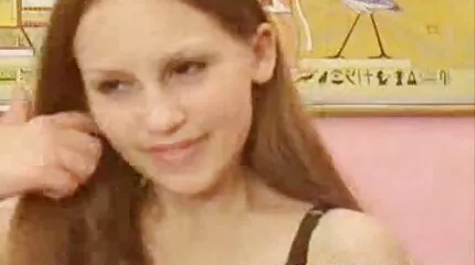 ผู้ชายที่โชคดี การ์ตูน วีดีโอ โป๊ fucks เจี๊ยบ busty และแม่เลี้ยงอวบอ้วน