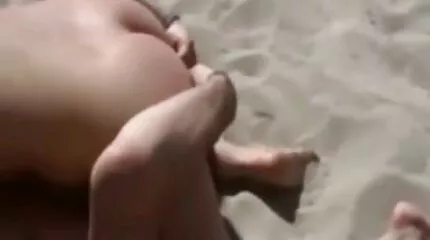 เด็กชายจับน้องสาวของเขาช่วยตัวเองและระยำ ดู วีดีโอ โป่